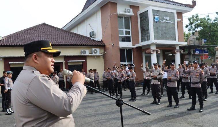 Ratusan Personel Gabungan Amankan Kampanye Anies-Cak Imin di Pamekasan