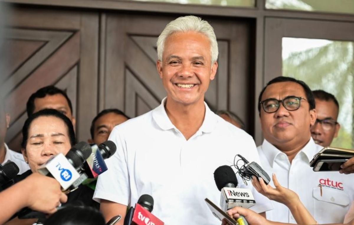 Ganjar Janji Revisi UU Cipta Kerja