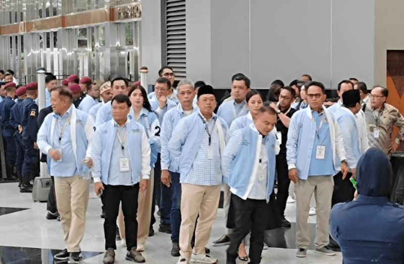 Sejumlah Petinggi TKN dan TPN Tiba di JCC