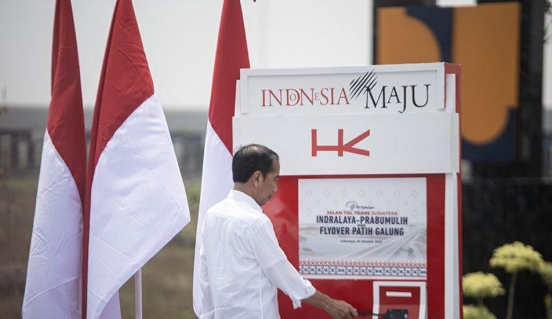 Telan Rp4,7 Triliun, Jokowi Resmikan Operasional 2 Tol Penghubung Wisata-KEK di Sumut