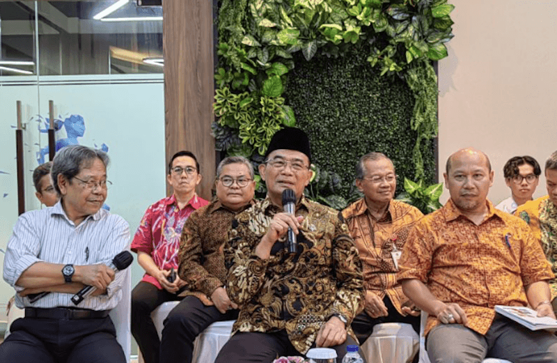 Menko Muhadjir: Jangankan Mundur, Maju Saja Enggak Bisa
