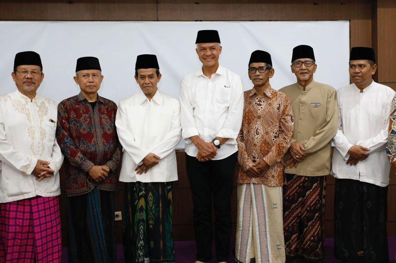 Kunjungi Ponpes Al Munawwir Krapyak, Ganjar Dapat Pesan Khusus