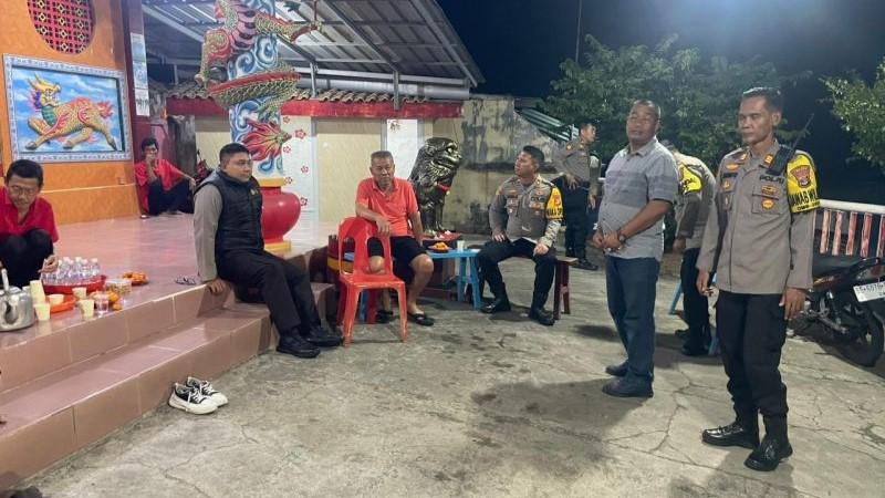 210 Personel Polres Lampung Selatan Kawal Perayaan Imlek di Tempat Ibadah