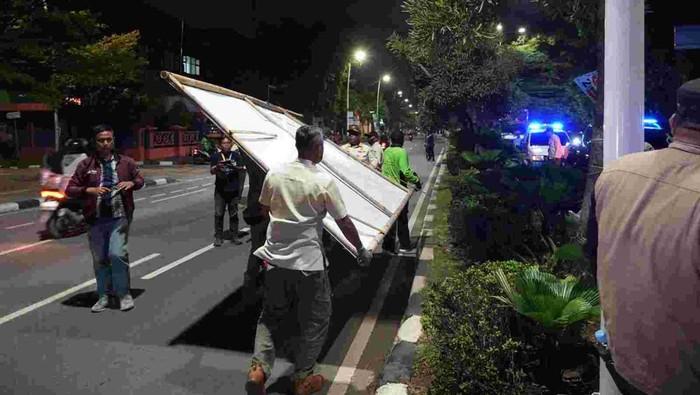Pemkot Jakbar Tertibkan Nyaris 40 Ribu APK Pemilu 2024