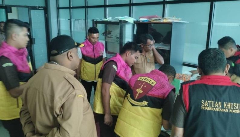 Kantor Disnakertrans Papua Barat Digeledah Kejati Terkait Kasus Dugaan Korupsi