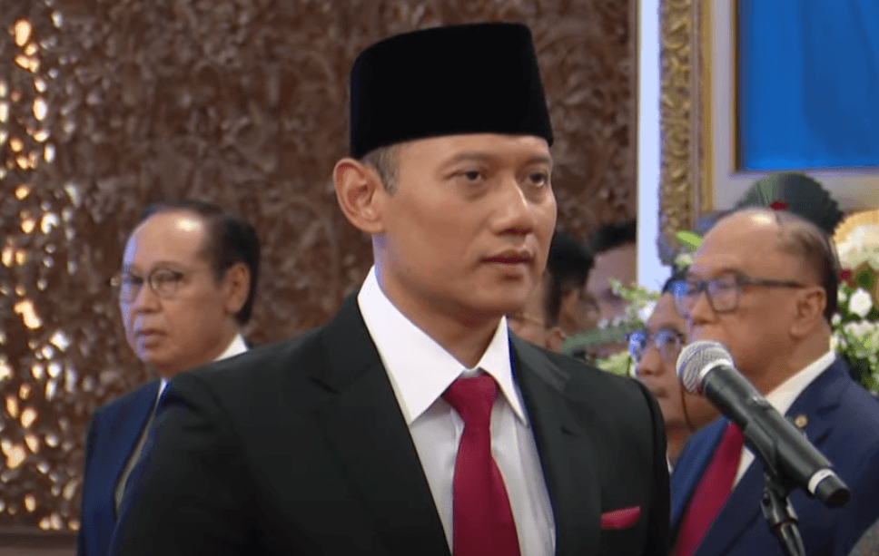 Resmi! AHY Dilantik Jokowi jadi Menteri ATR/BPN