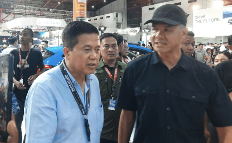 Kunjungi IIMS, Ganjar Penasaran dengan Jimny 5 Pintu