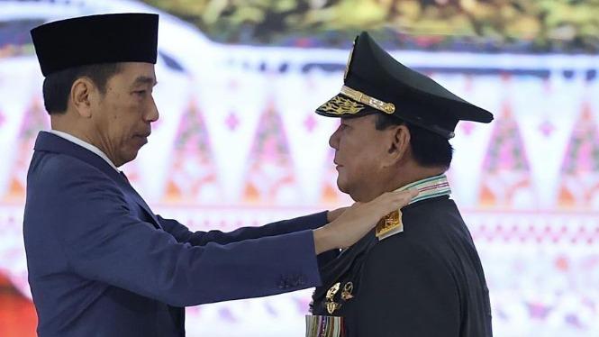 Dapat Pangkat Istimewa Jenderal TNI (HOR), Prabowo: Terima Kasih Presiden Jokowi