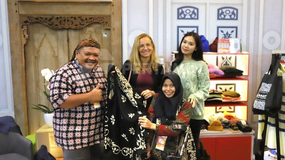 Inacraft 2024 Resmi Dibuka, UMKM Binaan Pertamina Incar Omzet Rp3 M
