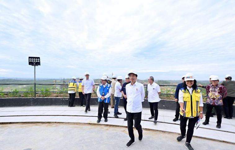 Jokowi Tinjau Kantor Presiden di IKN, Sayap Garuda Selesai Akhir Maret