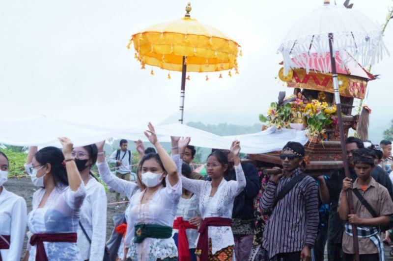 Sambut Hari Raya Nyepi, Upacara Melasti Digelar di Pantai Parangkusumo
