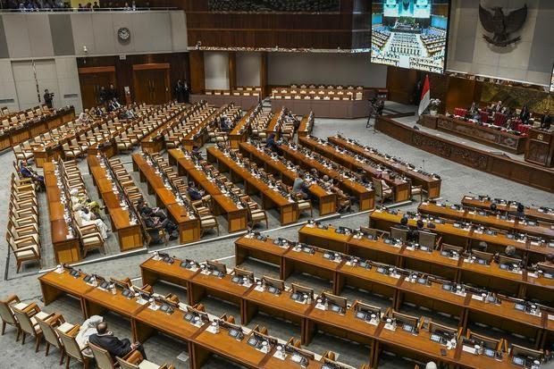 Hak Angket DPR Diprediksi Gertakan Belaka