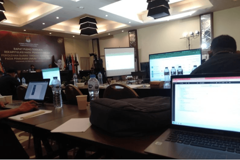 Prabowo-Gibran Raih Lebih Sejuta Suara di Karawang