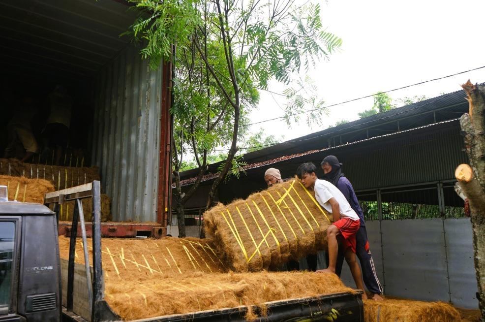 Bea Cukai Kawal Ekspor Cocofiber Pamekasan Tembus Pasar Tiongkok