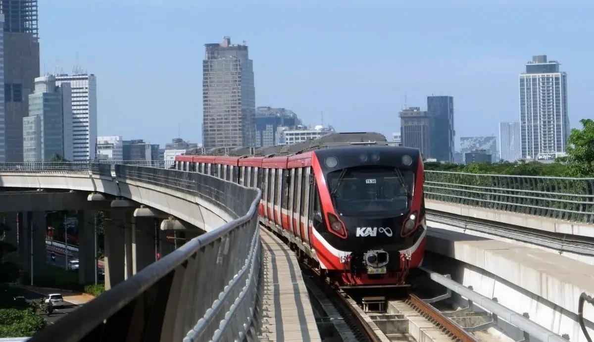 Yuk Simak! Aturan Buka Puasa Ramadan di KRL, MRT, LRT, dan TransJakarta