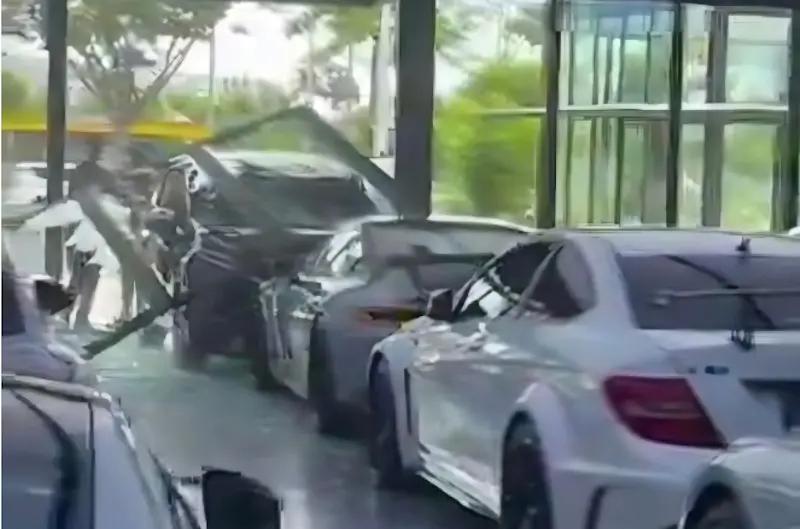 Pengemudi Xpander yang Tabrak Porsche Ngaku Kenal Pemilik Showroom PIK 2