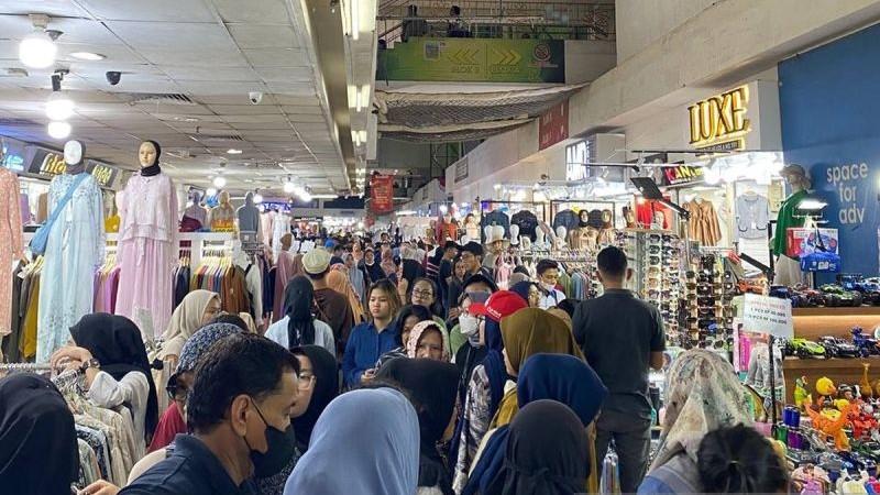 Jumlah Pengunjung Pasar Tanah Abang Belum Signifikan