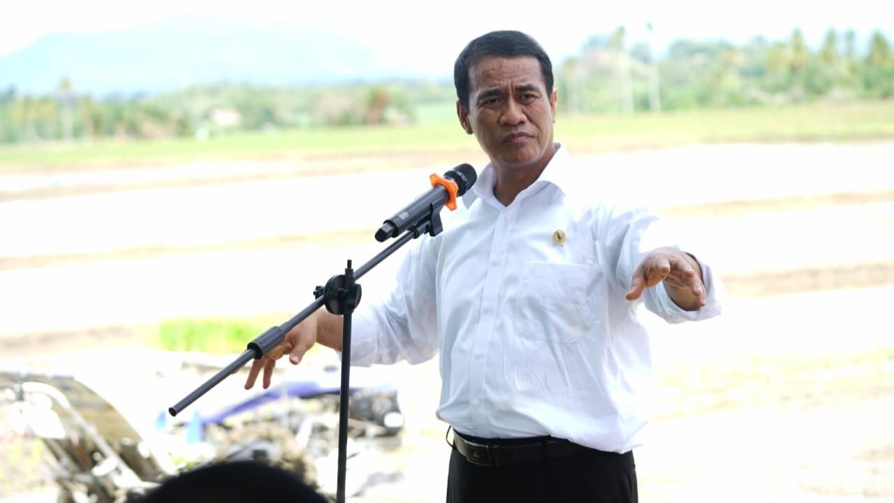 Mentan Amran: Kabar Baik Bagi Petani, Menkeu Pasti Terbitkan SK Tambahan Pupuk