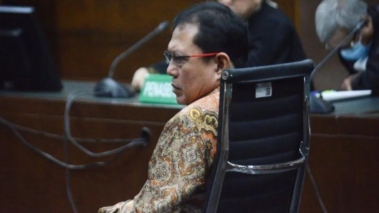 Sekretaris Nonaktif MA Ngaku Chat Pribadinya Diancam Disebar sama Oknum Penyidik KPK