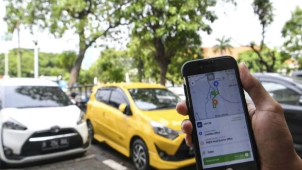 Driver Taksi Online Penodong Wanita Ditangkap Polisi, Ibunya Nangis-nangis