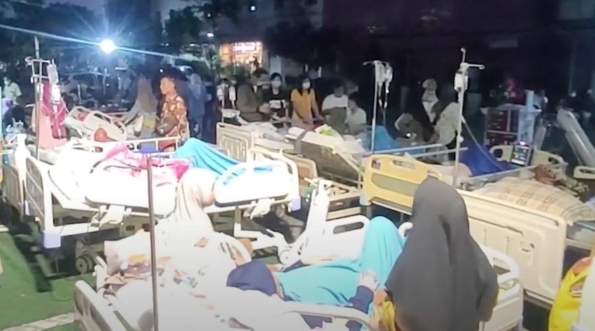 5 Korban Kebakaran Gudang Pengisian LPG di Tangerang Dibawa ke RS Sari Asih