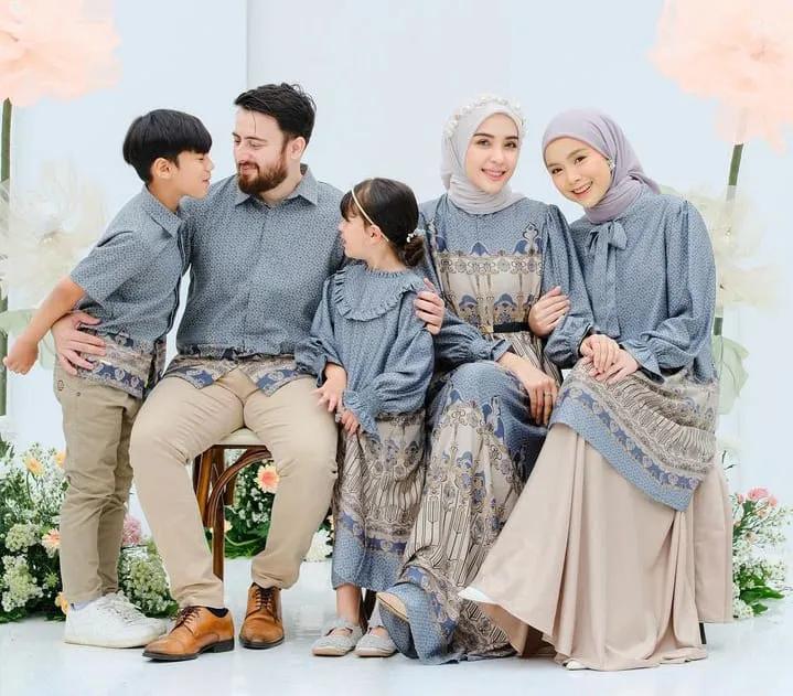 3 Inspirasi Model Baju Seragam Keluarga Saat Lebaran