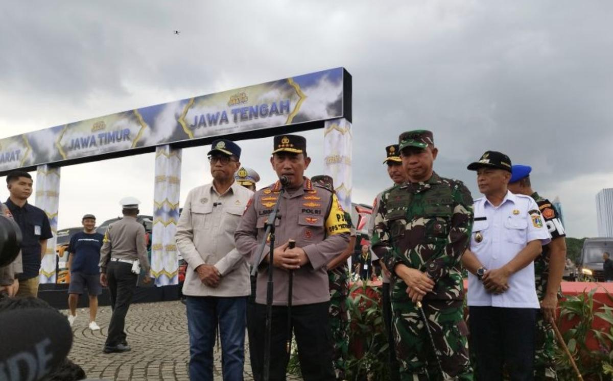 Jenderal Listyo Sigit Lepas Mudik Gratis Polri Presisi di Monas