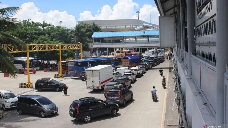 H+2 Lebaran 2024, Pelabuhan Bakauheni Dipadati Pemudik