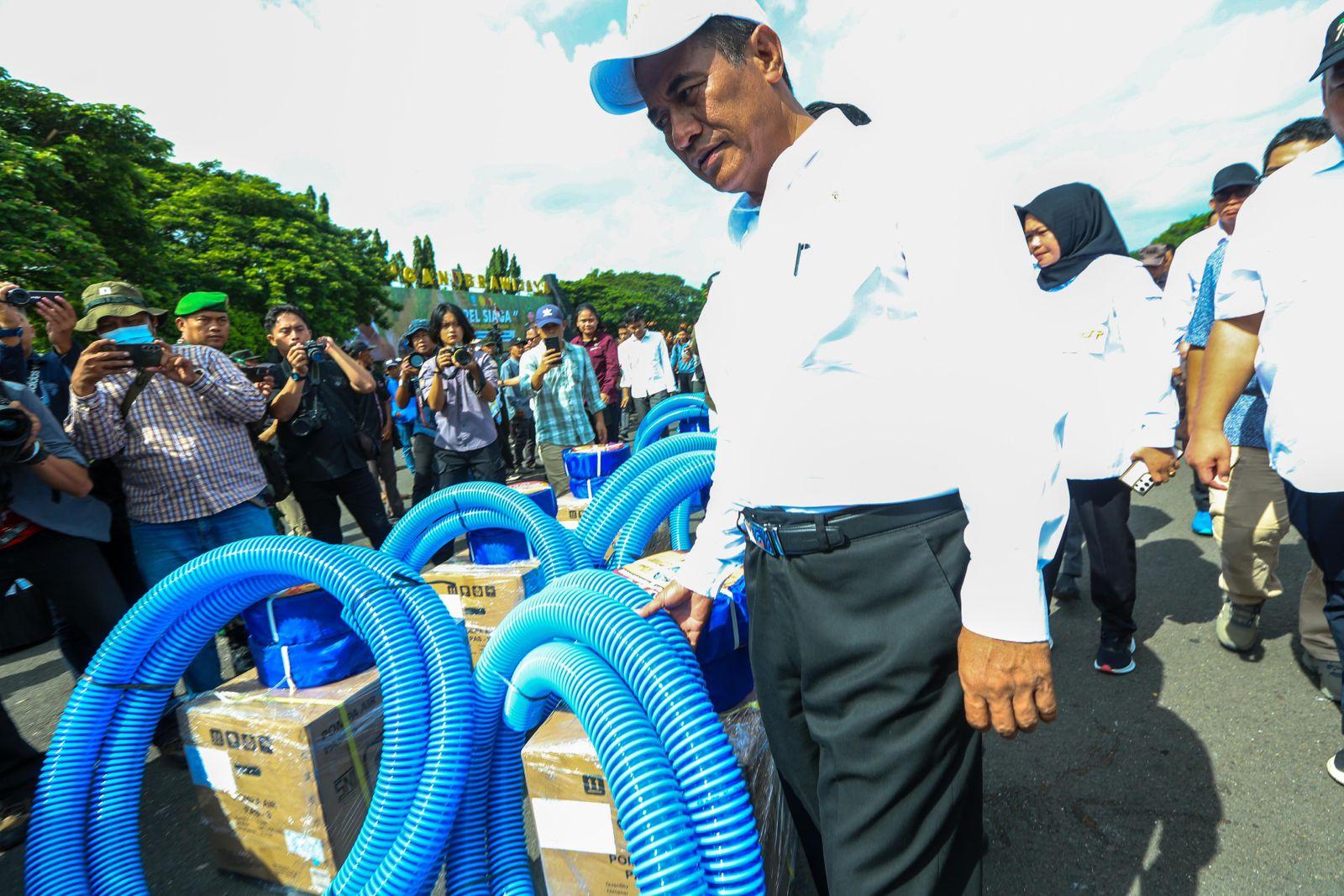Mentan Apel Siaga Alsintan di Jatim, Tekankan Pompanisasi Solusi Cepat Hadapi El Nino