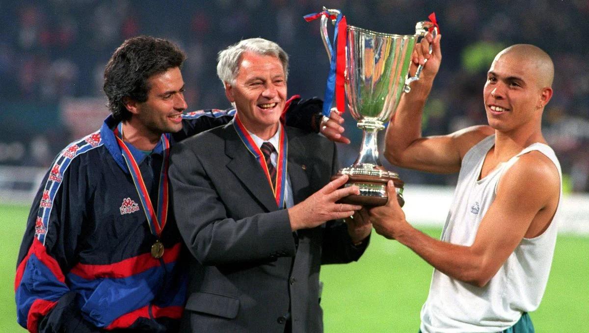 Kata Rivaldo soal Kans Mourinho Latih Barcelona