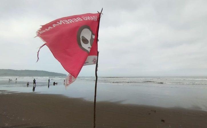 2 Wisatawan Tewas gegara Berenang di Zona Bahaya Pantai Pangandaran