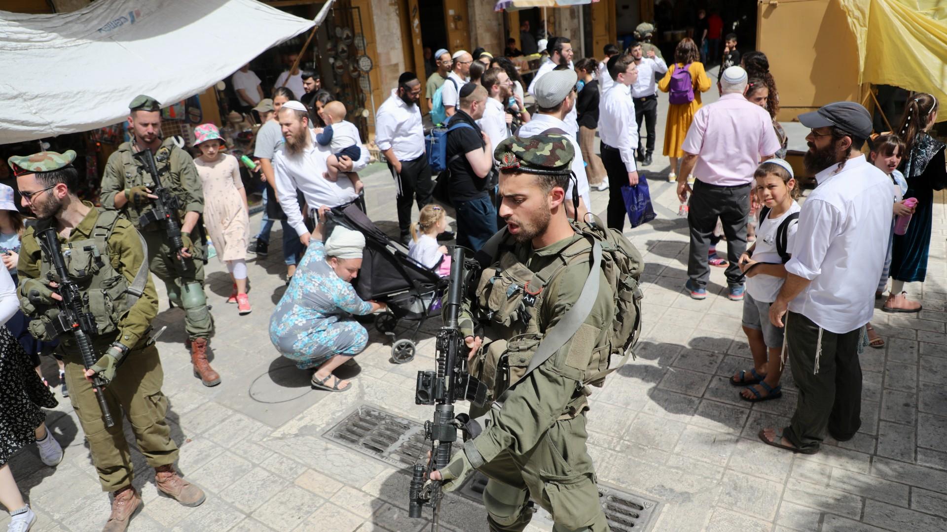 Ratusan Pemukim Yahudi Serbu Masjid Ibrahimi Palestina