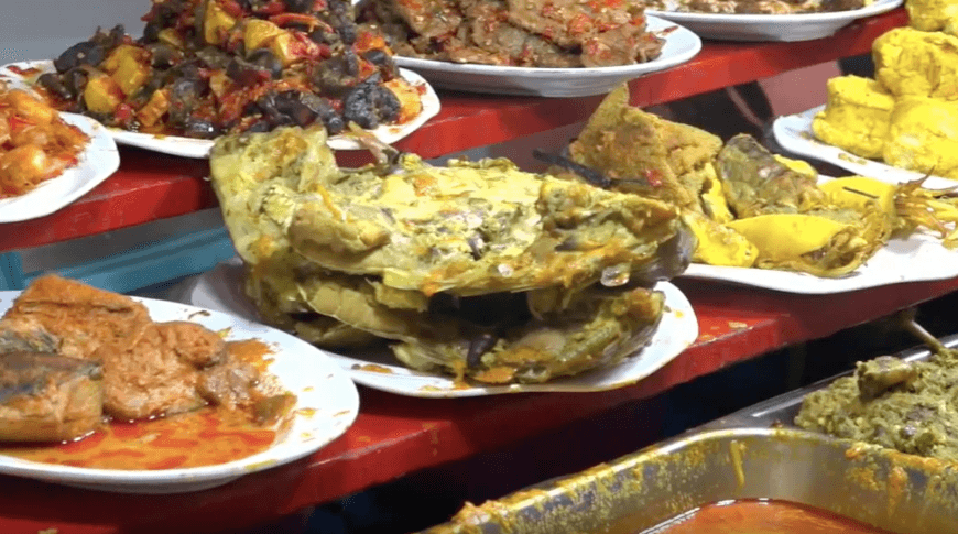Begini Tips Makan Nasi Padang Tanpa Takut Kolesterol Naik