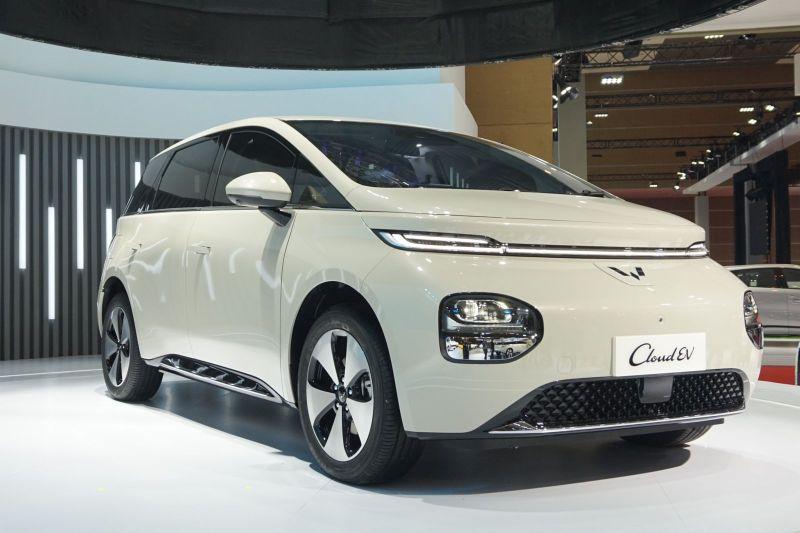 Brand Wuling Raih Gelar The Most Popular EV Brand in Indonesia