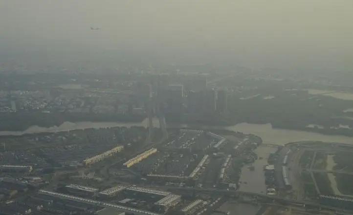 Terburuk ke-3 di Dunia, Kualitas Udara Jakarta Tak Sehat Kamis Ini