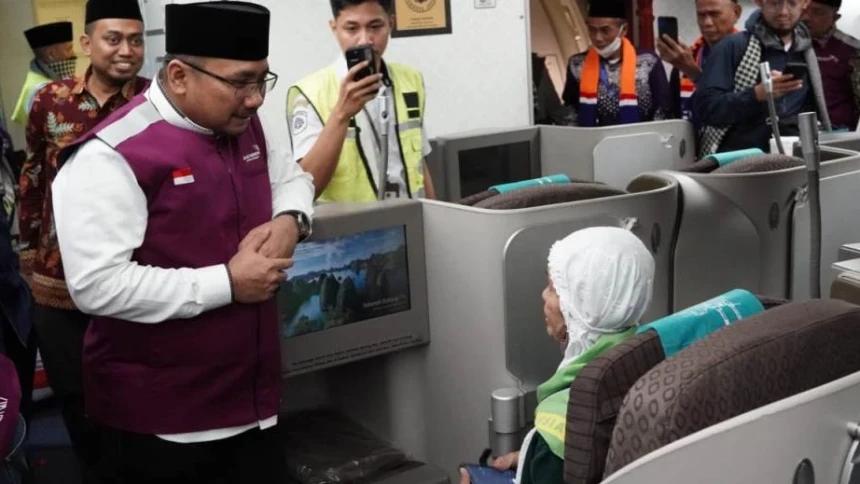 Gus Men Lepas Keberangkatan 388 Jemaah Calon Haji Kloter I Embarkasi Jakarta-Pondok Gede