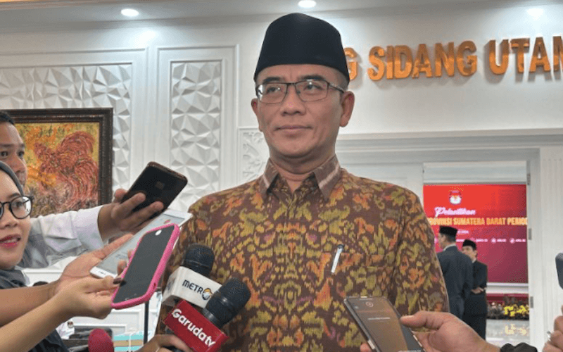 Ketua KPU RI Tegaskan Caleg Terpilih Tidak Wajib Mundur Ikut Pilkada