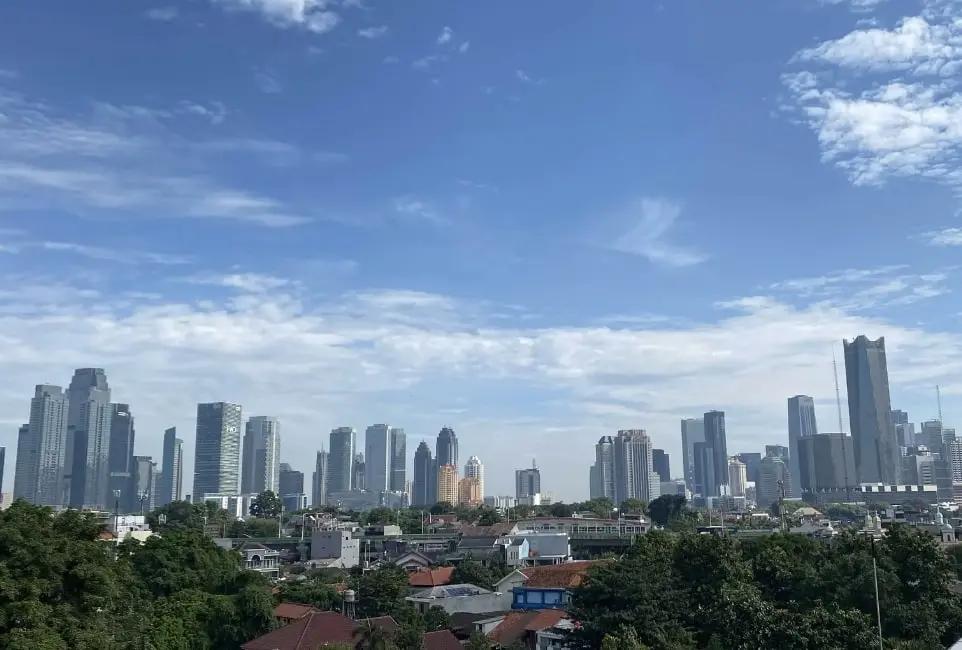 Prakiraan Cuaca, BMKG Prediksi Mayoritas Kota Besar di Indonesia Cerah Berawan Hari Ini