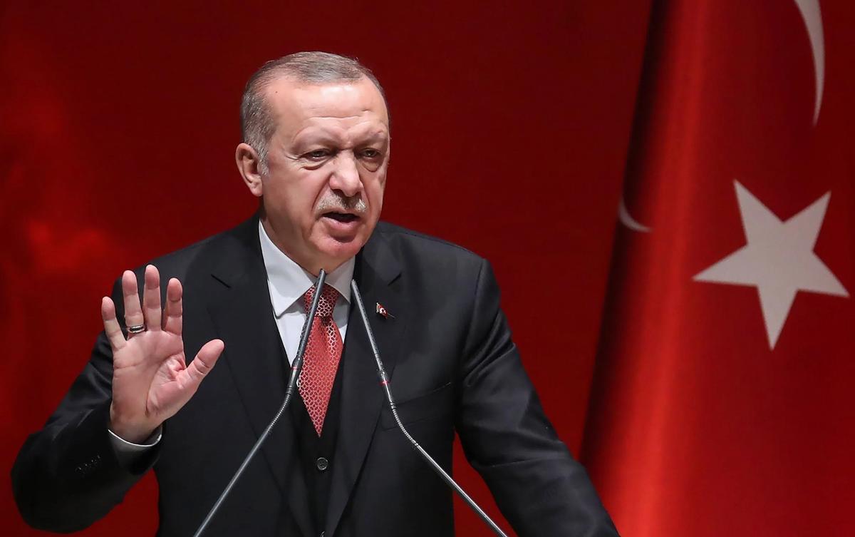 Erdogan Tawarkan Bantuan Cari Heli Presiden Iran yang Jatuh