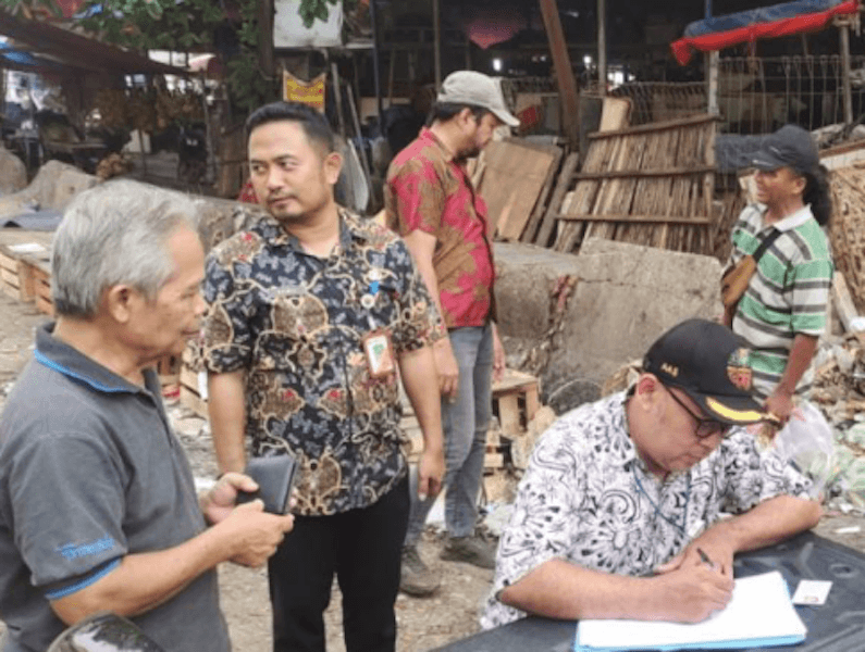 184 Warga Pembuang Sampah di Jaksel Ditindak, 19 Diantaranya Didenda