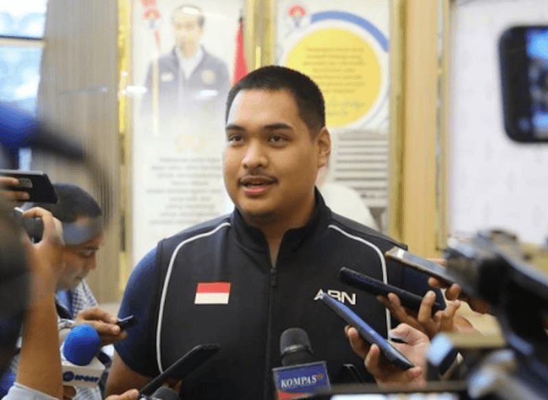 Menpora Dito Minta DPR Percepat Naturalisasi Calvin dan Jens