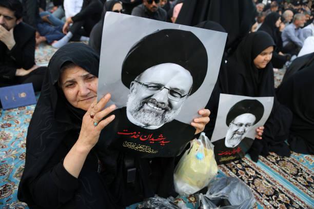 Iran Terbitkan Laporan Awal Penyelidikan Jatuhnya Helikopter Rombongan Presiden Raisi