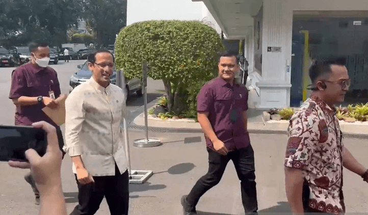 Kemendikbud Ristek Resmi Batalkan Kenaikan UKT Tahun Ini