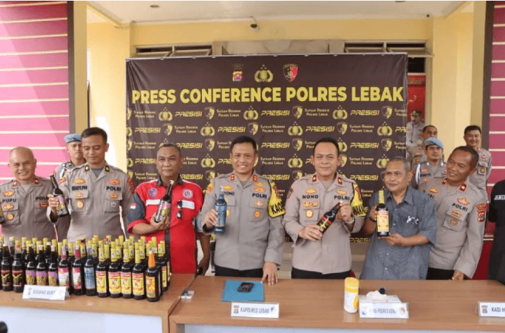 Polres Lebak Sita Ribuan Botol Miras guna Cegah Tindak Kejahatan