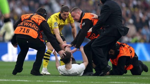Tiga Penyusup Petugas Stadion Wembley saat Laga Final Liga Champions antara Madrid vs Dortmund