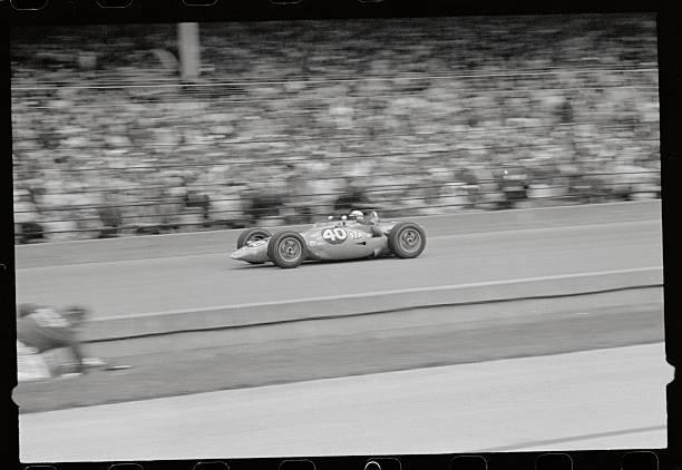 Pemenang Tertua Indianapolis 500 Parnelli Jones Meninggal Dunia