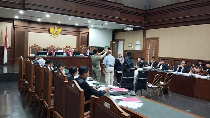 Hakim Kesal Saksi Soal Uji Beban Tol MBZ Bertele-tele