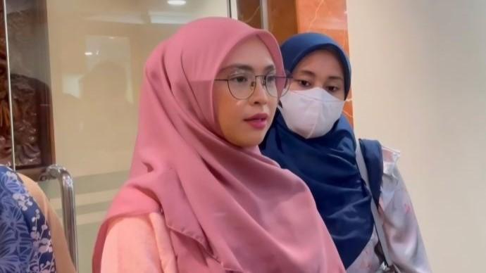 Ngaku Dapat Ancaman-Pemerasan via Medsos, Ria Ricis Lapor Polisi