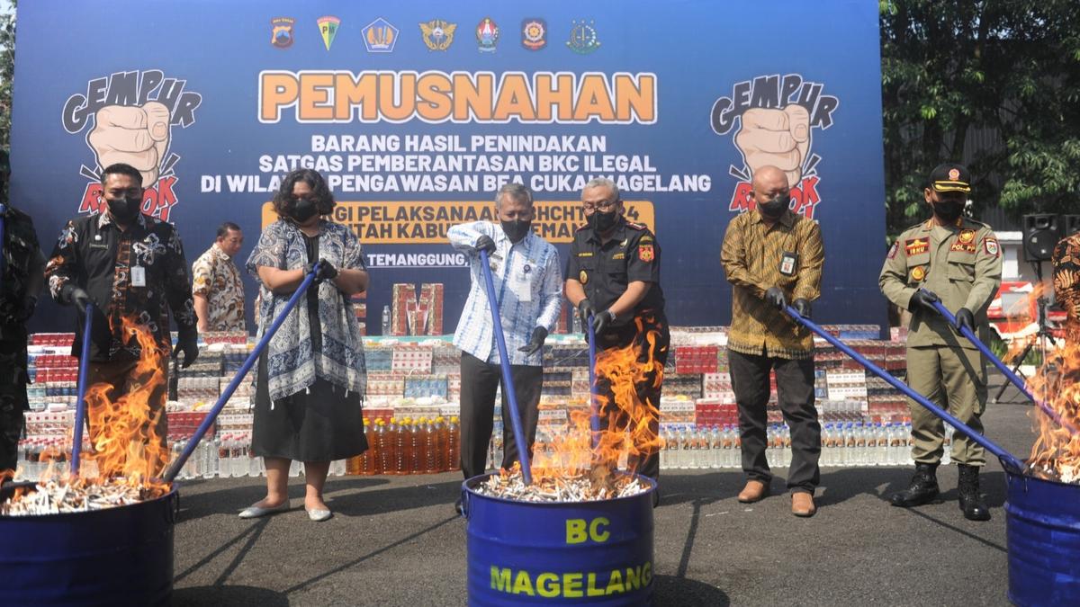 Bea Cukai Musnahkan Barang Kena Cukai Ilegal, Nilainya Capai Rp4 M!