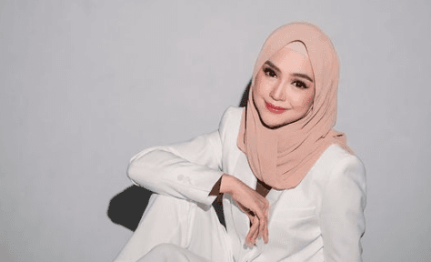 Ria Ricis Diancam Foto dan Video Pribadi akan Disebar, Ternyata Berawal dari Berikan Ponsel Lama